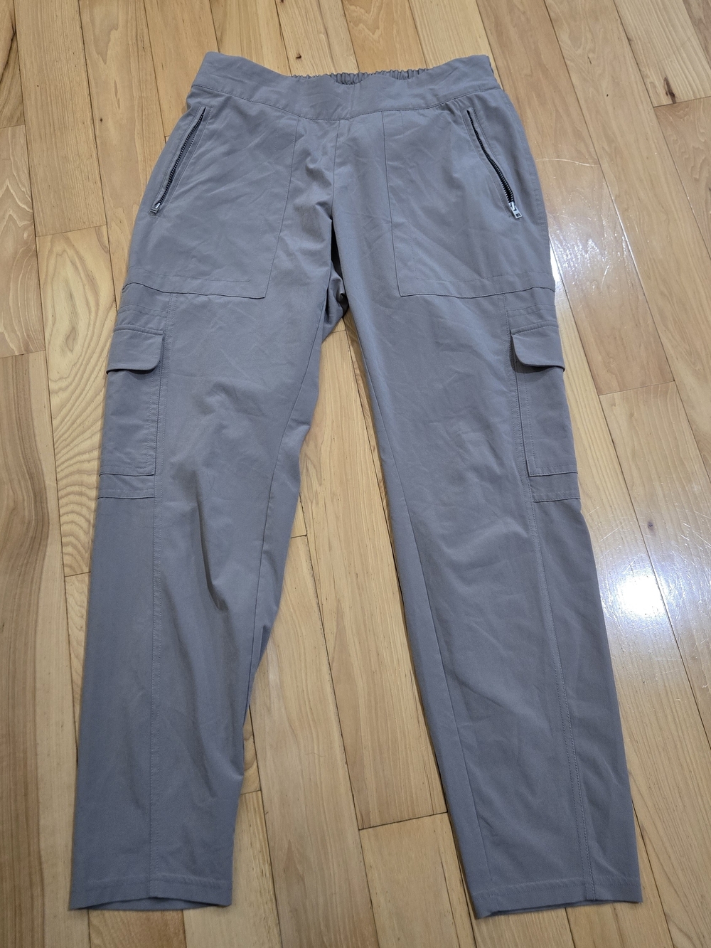 Athleta Chelsea Cargo Pants- Size 8